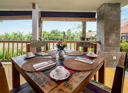 alam puisi villa